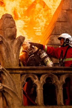 Notre-Dame brûle (2022) Streaming